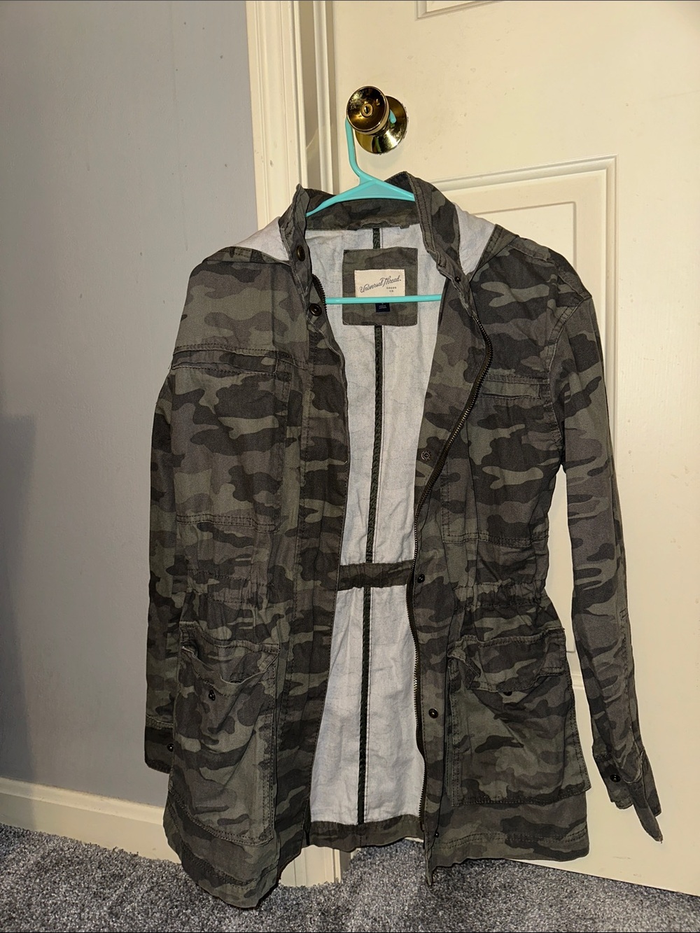 Universal Thread Women's Green/Gray Camouflage Utility Jacket